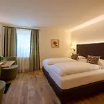 Garni Schneider 3* Lech am Arlberg