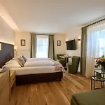 Garni Schneider Bed & Breakfast Lech am Arlberg