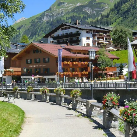 Garni Schneider Bed & Breakfast 3*