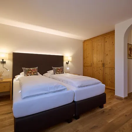 Bed & Breakfast Hotel Garni Schneider