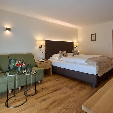 Hotel Garni Schneider Lech am Arlberg