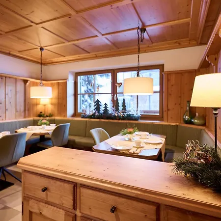 Garni Schneider Lech am Arlberg