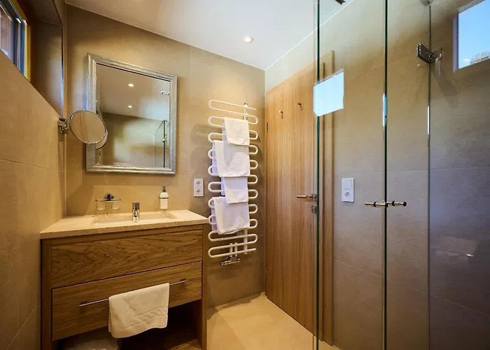 Bed & Breakfast Garni Schneider 3*