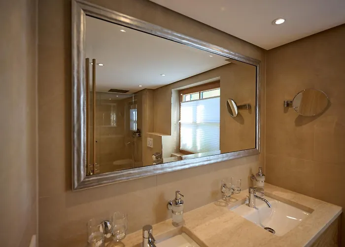 Bed & Breakfast Garni Schneider